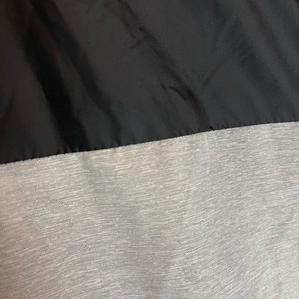 GARAGE Women’s XS Lightweight Casual Gray and Black Jacket with Hood Mes… - Picture 5 of 8